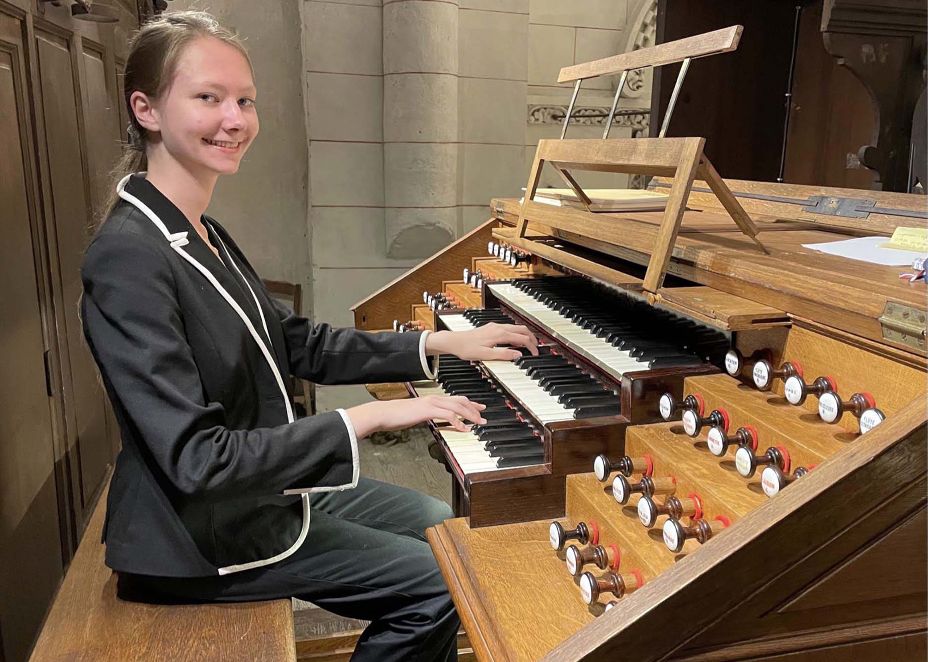 melodie michel organist